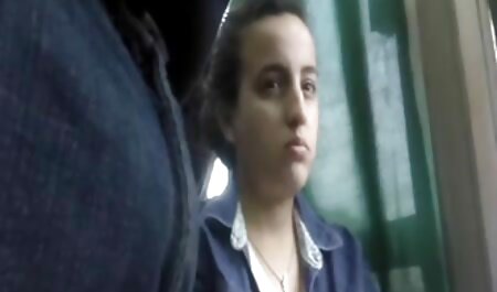 Chica enséñame su sujetador negro buen porno español